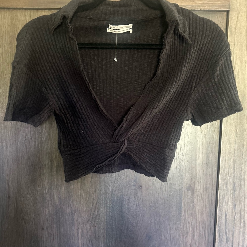 NWOT Urban Outfitters Black Ribbed Streto Crop Shirt